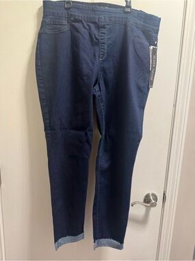 *Nannette Dark Navy Skinny Jeans